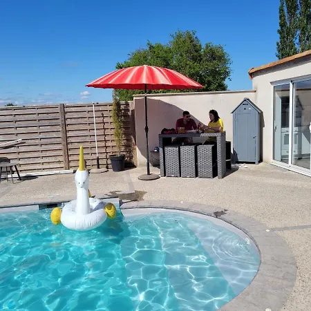 Bed & Breakfast La Pool House