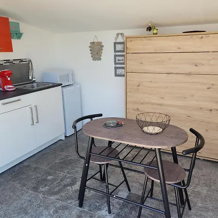 Oda ve Kahvaltı La Pool House Saint-Aubin-du-Plain