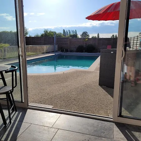 Oda ve Kahvaltı La Pool House Saint-Aubin-du-Plain