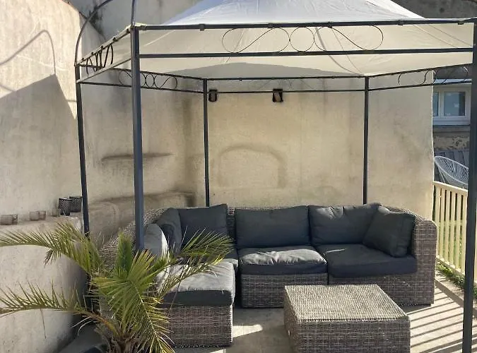 La Pool House Panzió