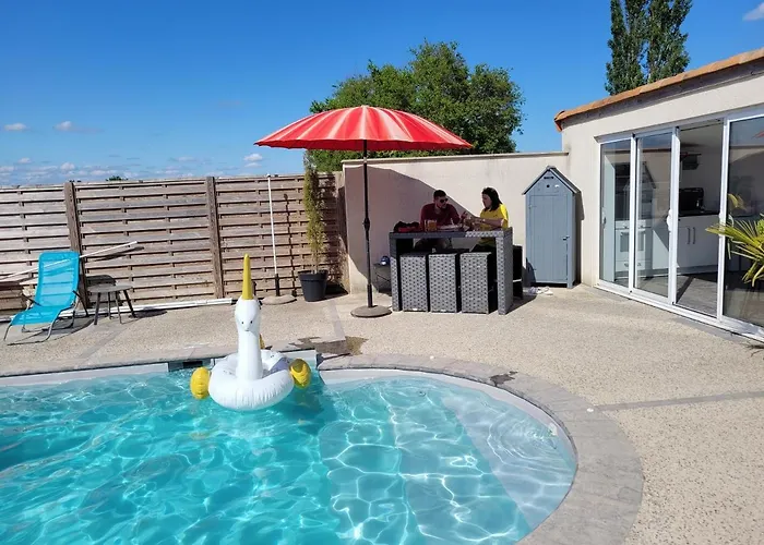 Panzió La Pool House