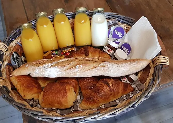 La Pool House 3* Saint-Aubin-du-Plain