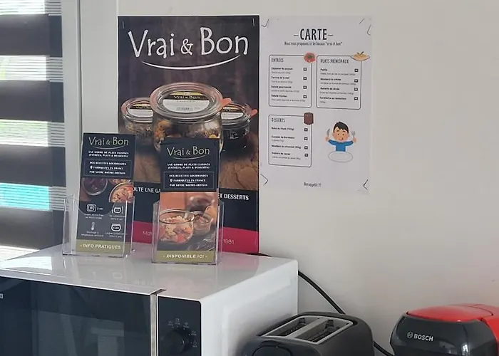 Panzió La Pool House Saint-Aubin-du-Plain